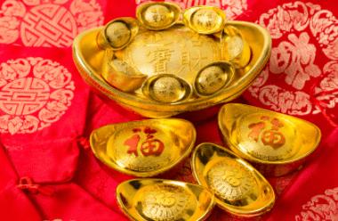 完整榜单背后，这位老彩民的故事像一剂强心针，瞬间点燃了无数人的梦想与热情。18元