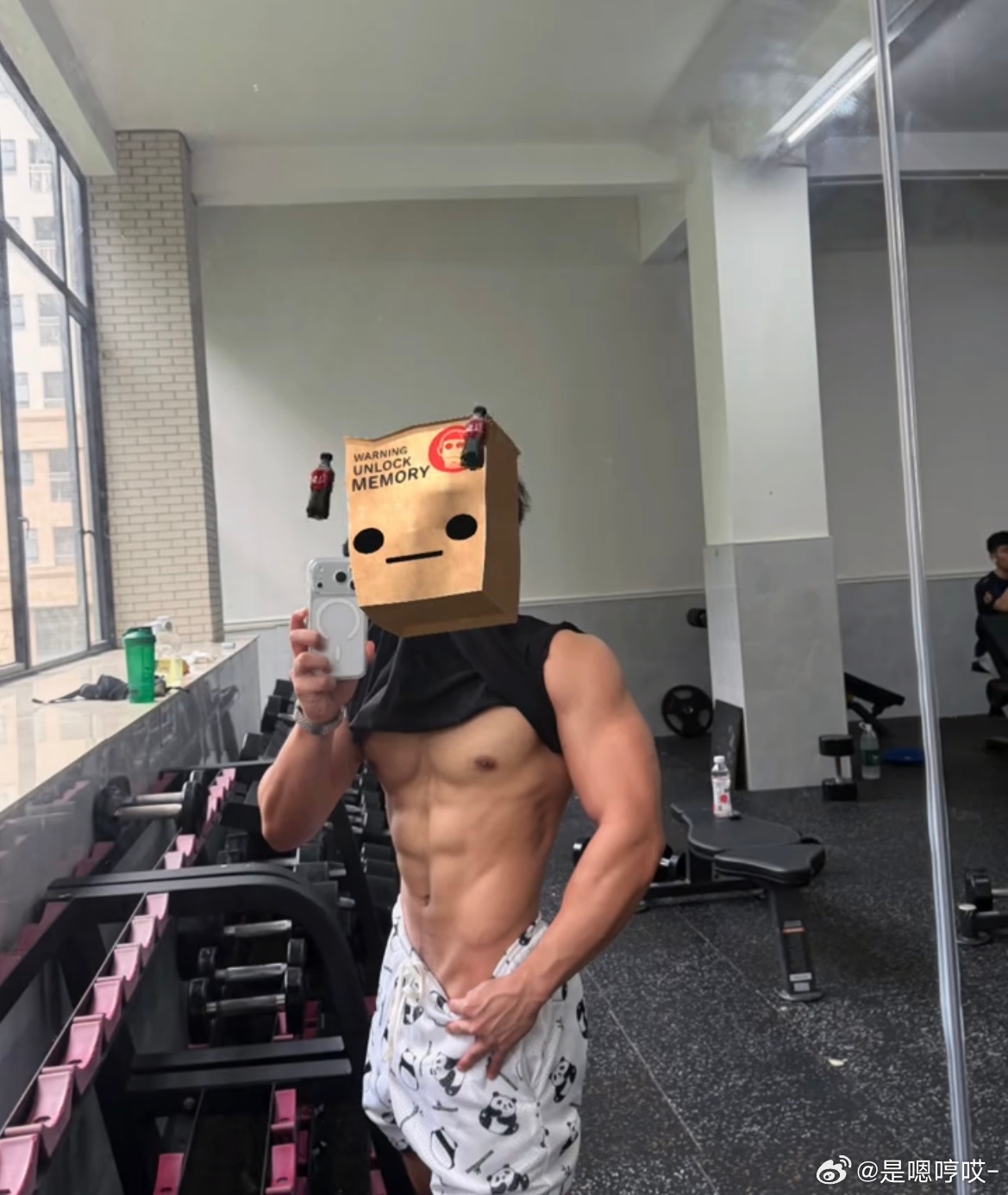 外面好热🥵健身张宏涛