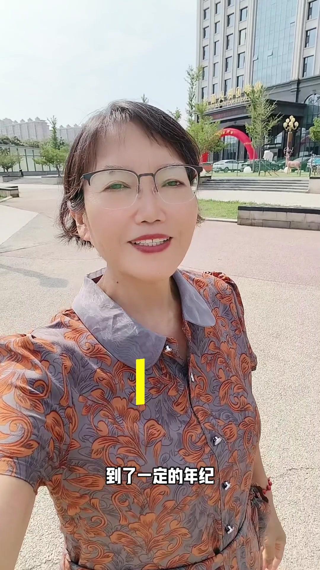 ✨到了一定的年纪，就会明白，生命中的很多事情，其实早已注定。

✨该是你的，无需