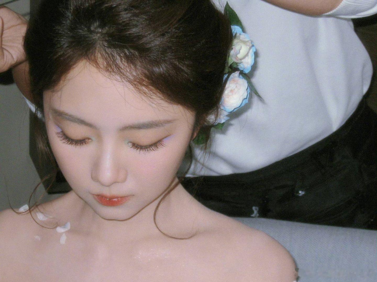 谭松韵谭松韵来客栈做好了吃苦的准备谭松韵来客栈了！！！还说做好了吃苦的准备，太可