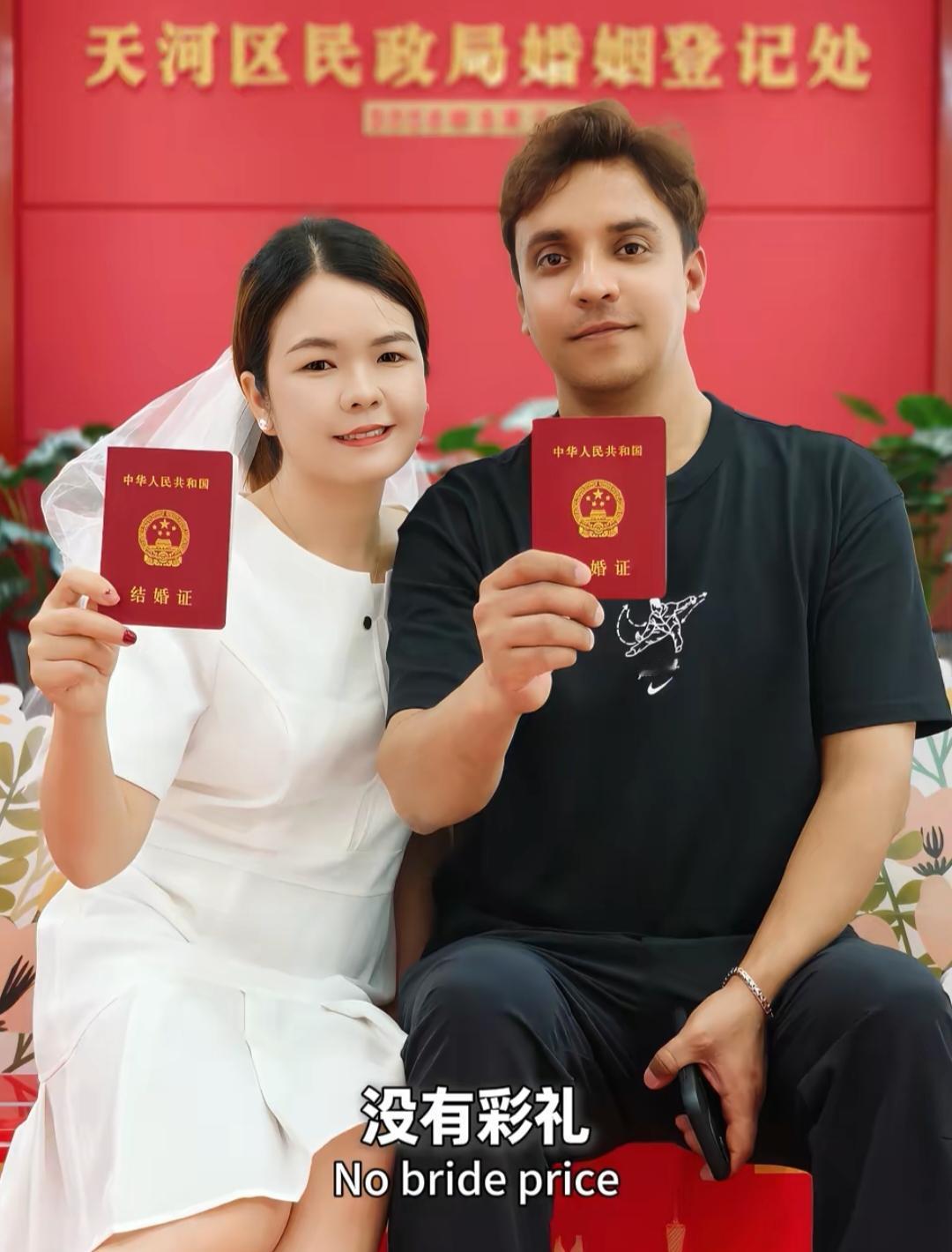 女生在网上分享她的跨国婚姻，为什么会选择嫁给印度男生。女生是湖南长沙人，有一个七