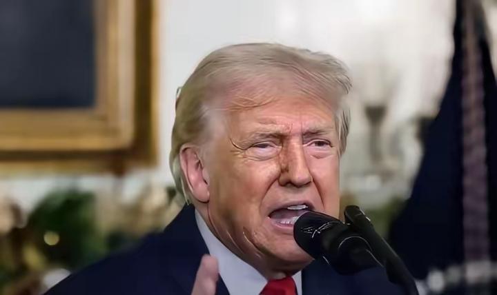 动真格了！美军3架B-1B轰炸机刚贴台岛东线飞，就被解放军雷达锁得死死的，防空识