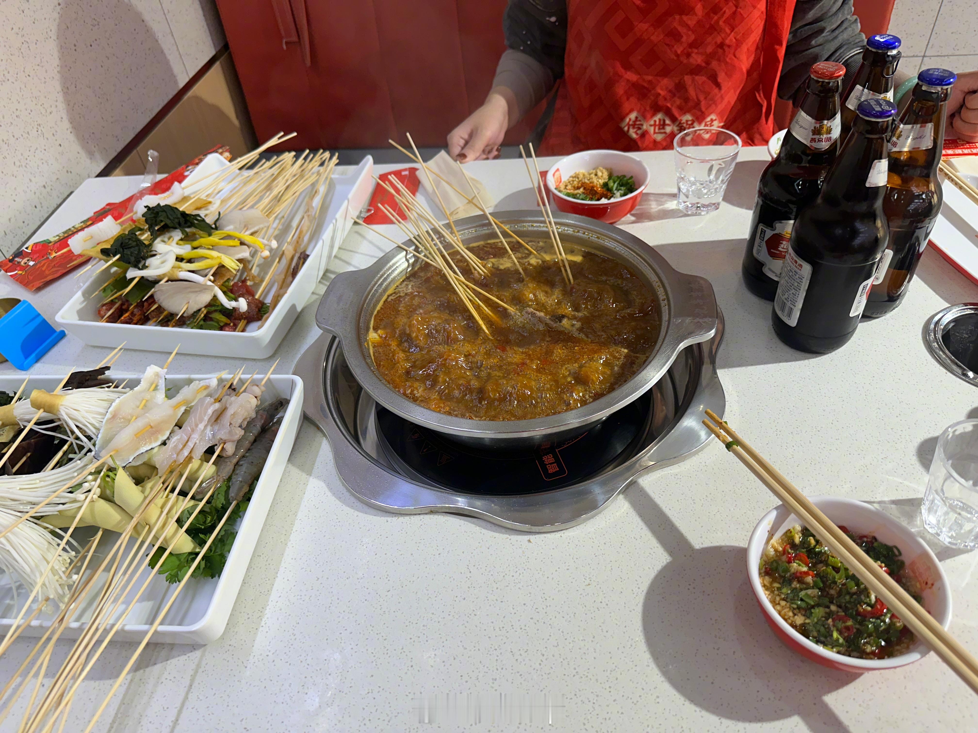 听说国庆节哪哪都是人，晚安和老婆吃串串，你们吃的啥？#人人人人人你人人人人人# 