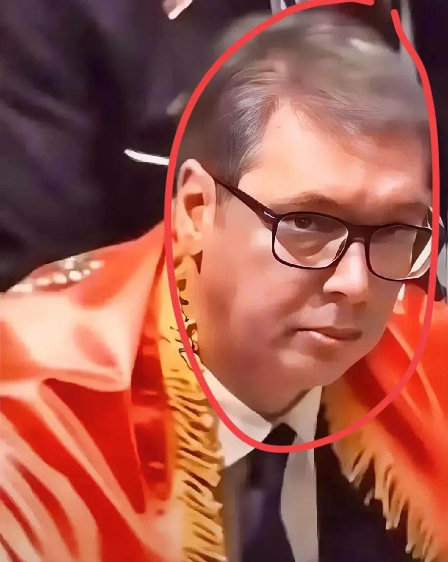 小国硬刚霸权！武契奇怒怼联合国，中俄一句话戳穿美式双标

    这波操作直接把