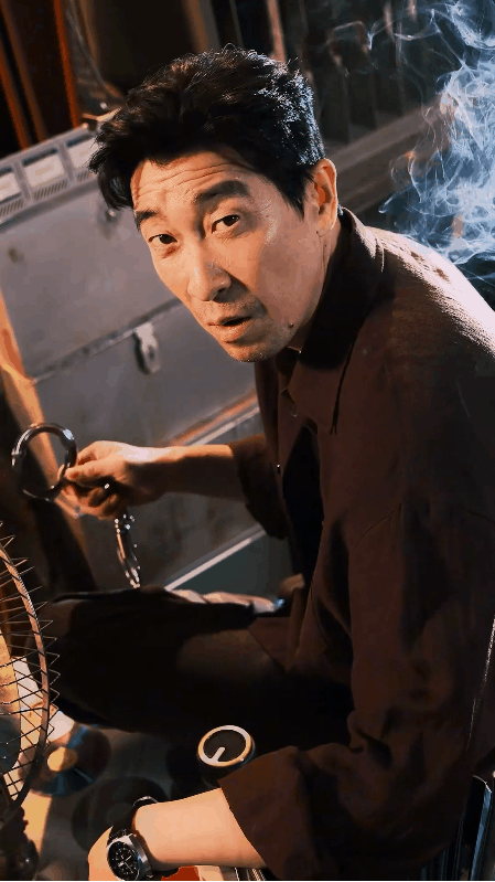 王千源侯雯元好一盘悬疑硬核菜 王千源侯雯元新剧压迫感王千源侯雯元强强对决，气场全