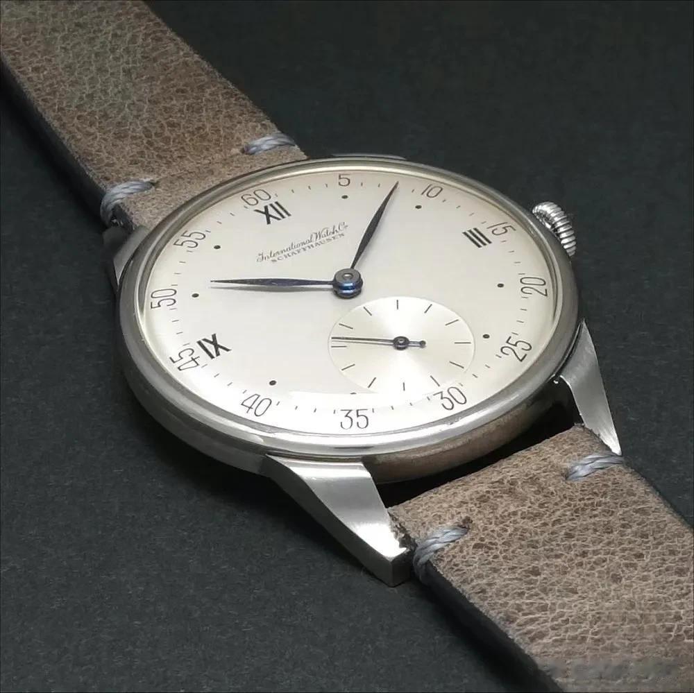  万国IWC中古手表
20世纪40年代中期制造IWC非常稀有的Cal.70机芯 