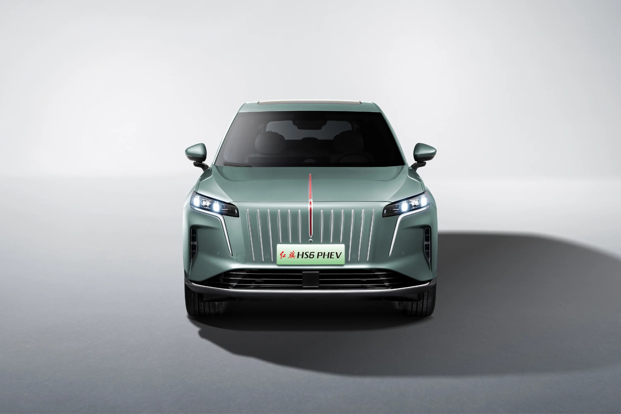 看完预告，只能说：中国品牌的技术自信，这回真的玩到海外去了。大年初一直接把量产车