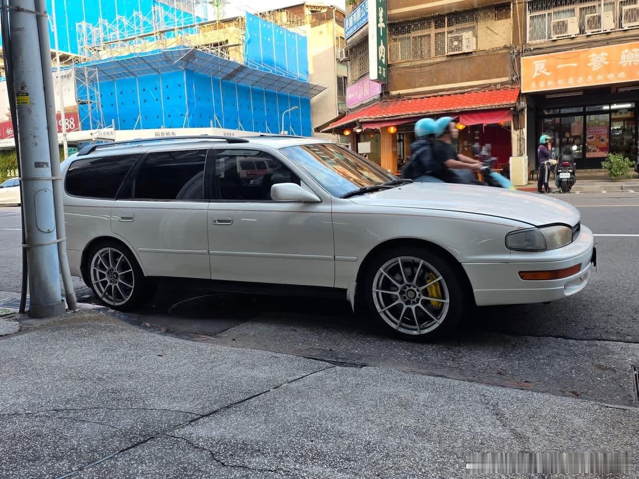 台湾老车TOYOTA Camry Wagon 