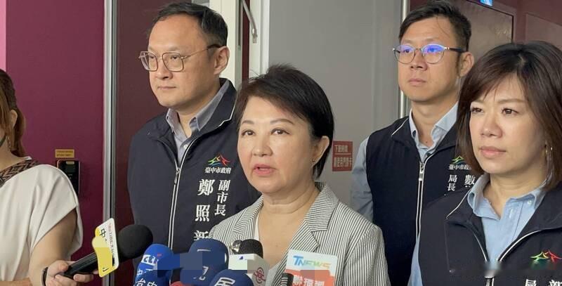 台当局禁海峡论坛 卢秀燕痛批：民进党伤害人民“于心何忍”

针对台当局禁止县市长