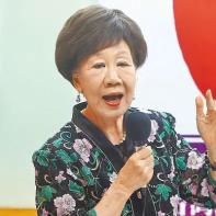 “台独”懵了，两岸都惊了！如果不是亲耳听到，恐怕没人敢相信这话是从吕秀莲嘴里说出