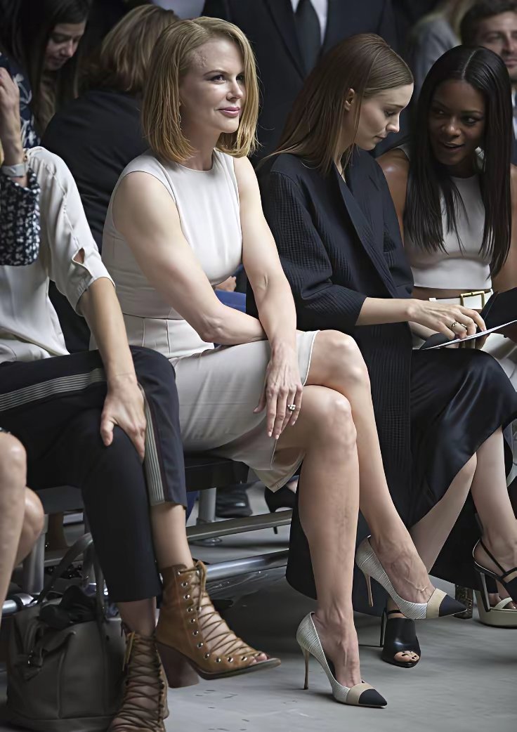 时尚界大咖齐聚，优雅气质尽显！ 