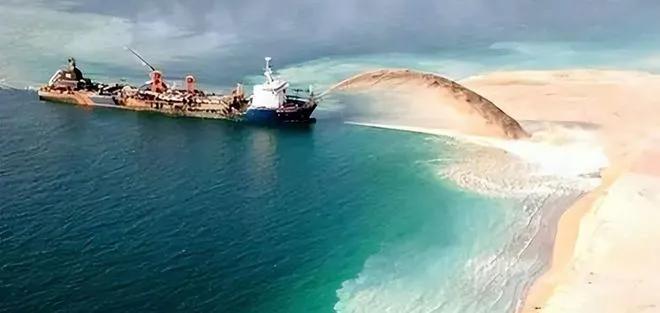 昨天菲律宾军事指挥官声称，菲律宾政府打算开发南海的群岛，并且支持菲律宾军队在南海