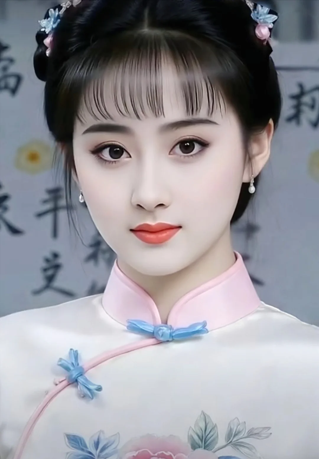 她年轻时候的颜值是什么水平?