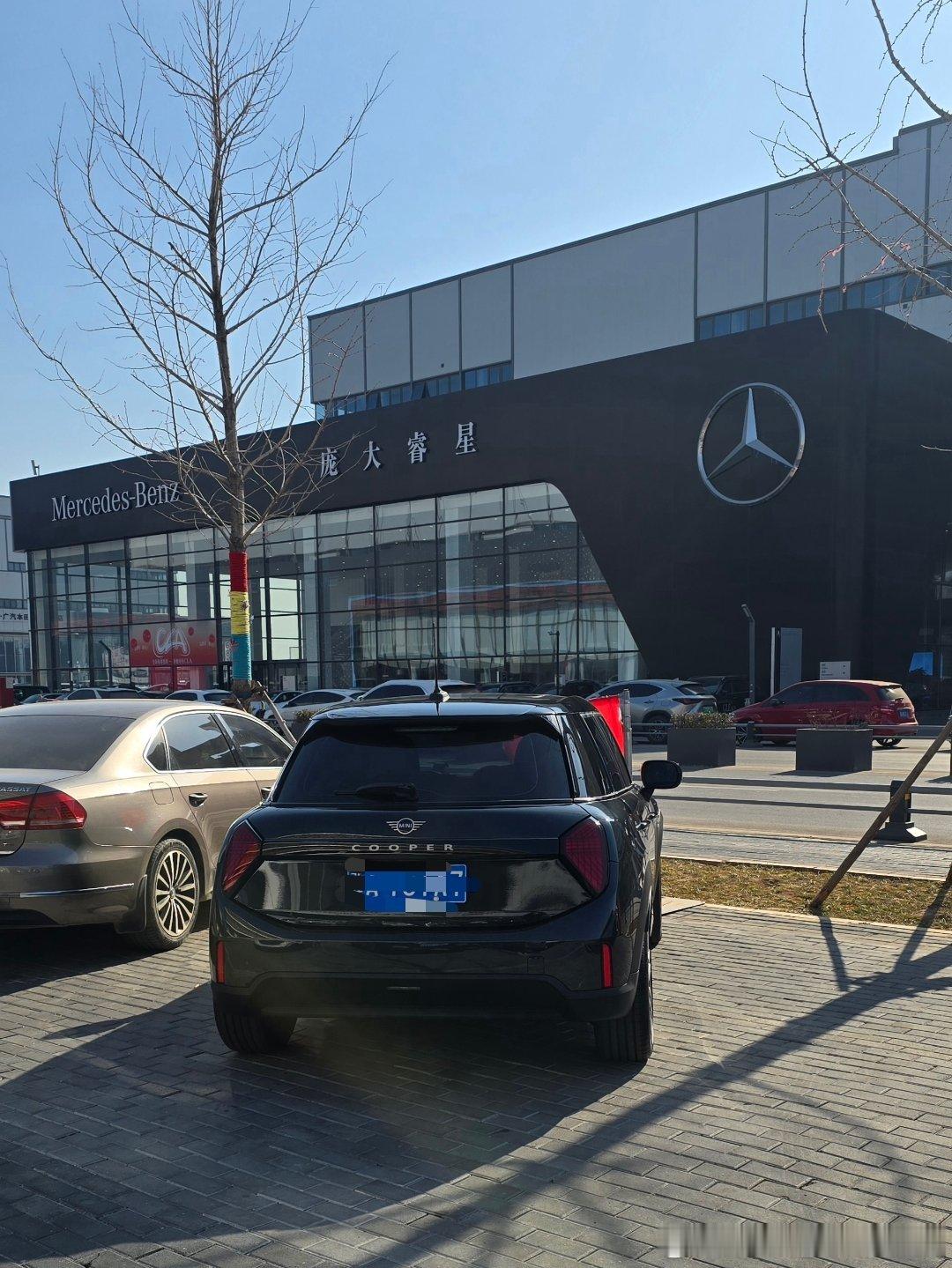 这小车很精神啊宝马mini