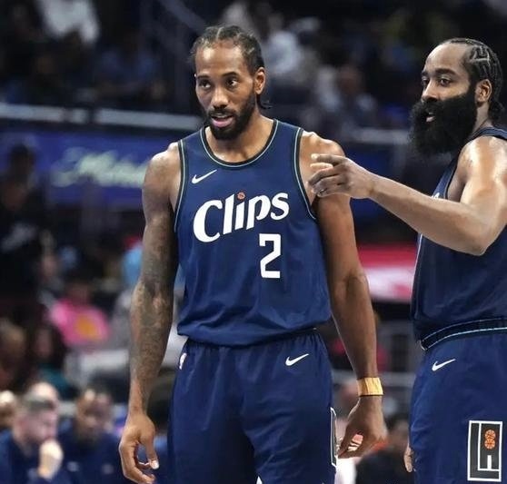 伦纳德将在圣诞节前复出！！！ NBA[超话]  
