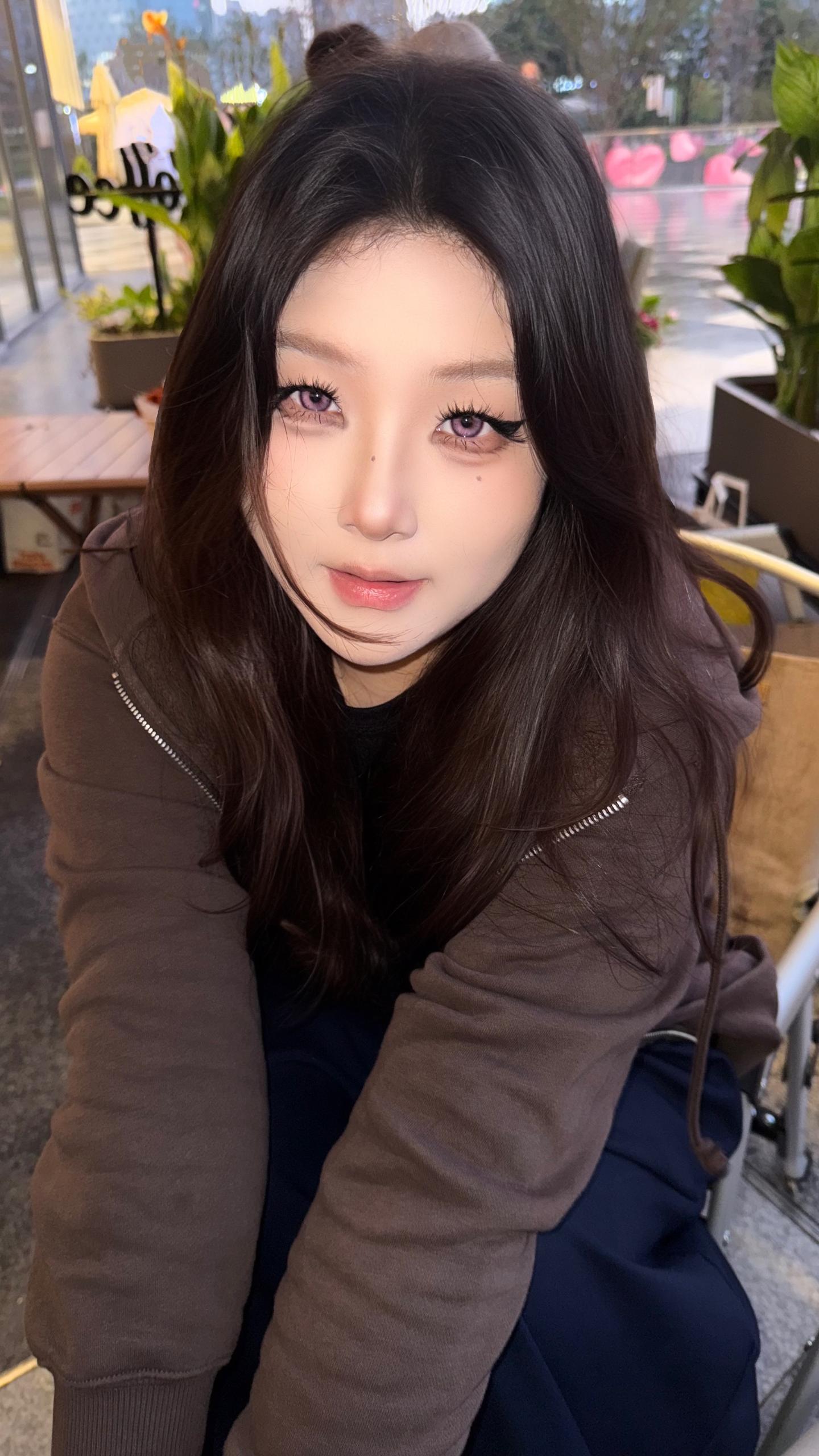 人和人的缘分向来浅薄  我也早已习惯分别和错过