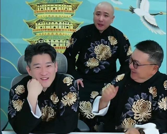 暗讽前恩师？曹云金台上脱口“有人出事了”，急忙解释：啥事都往我身上扣！

国庆档