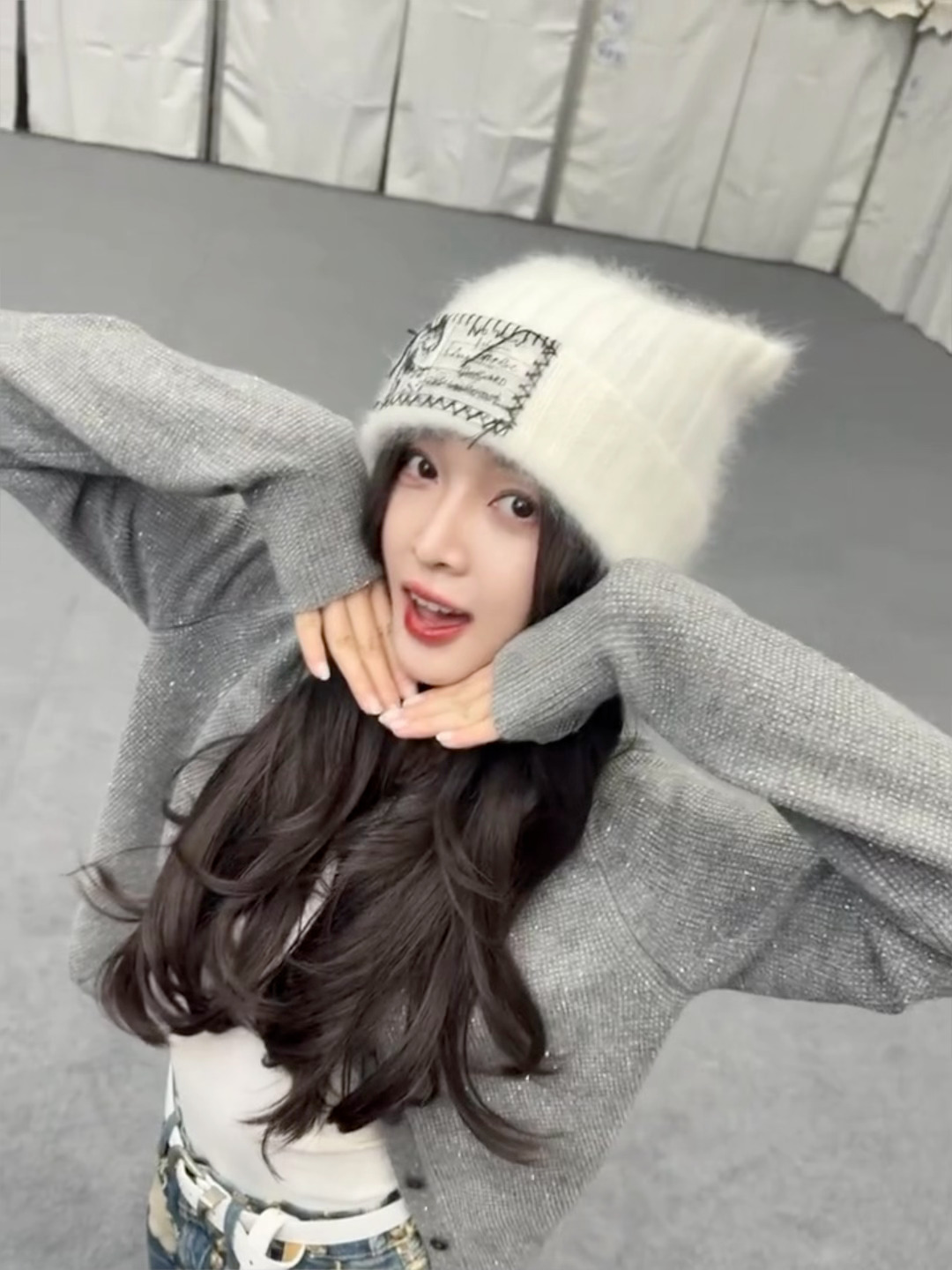 吴宣仪wxy中国电影120周年活力之夜 这组live好可爱哇