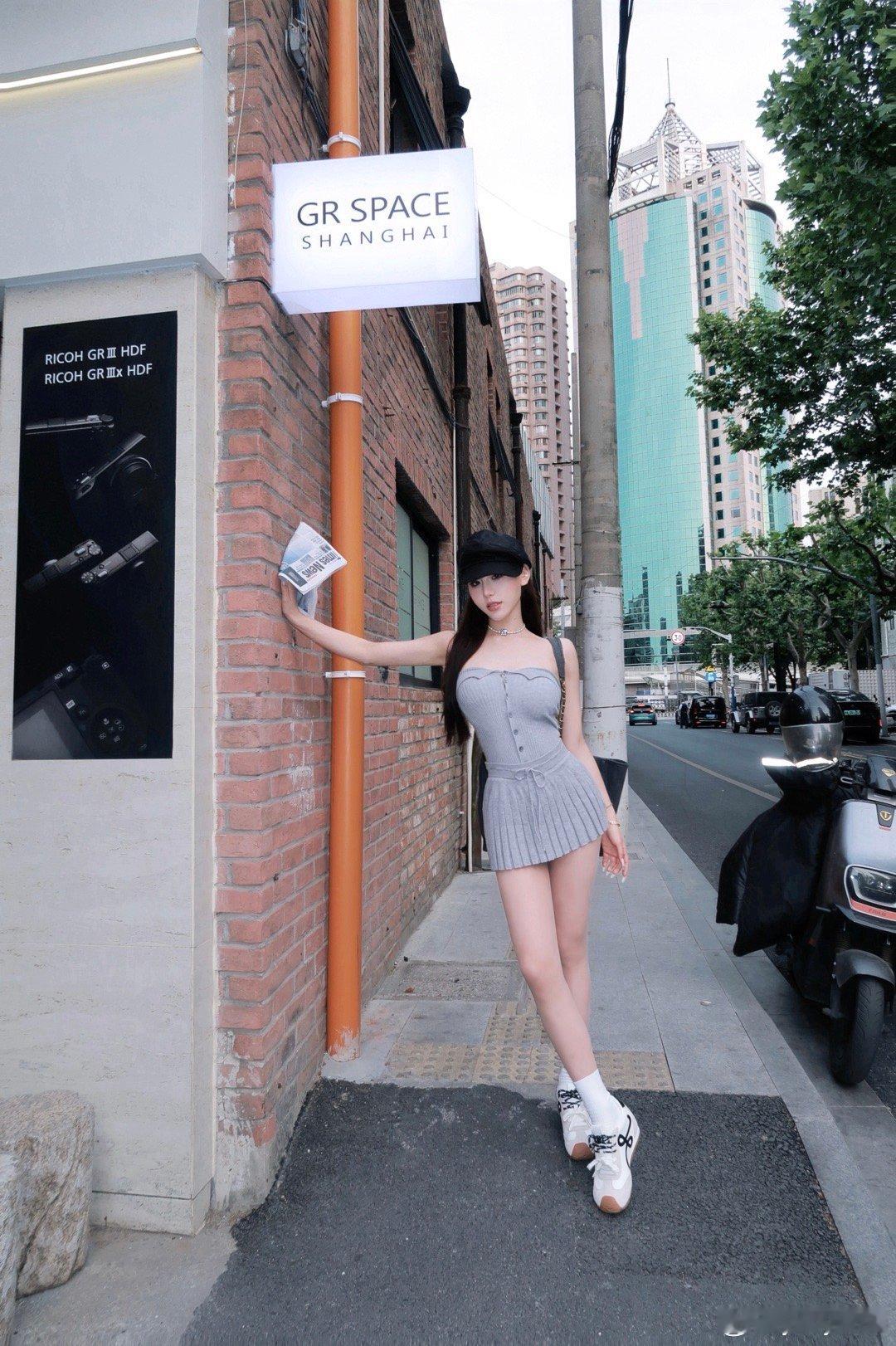 今天是女高 ​​​