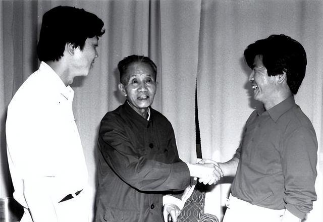 1950年，贵州一位瓦工写信给开国上将杨勇：我没牺牲，请求给我这个老红军安排个工