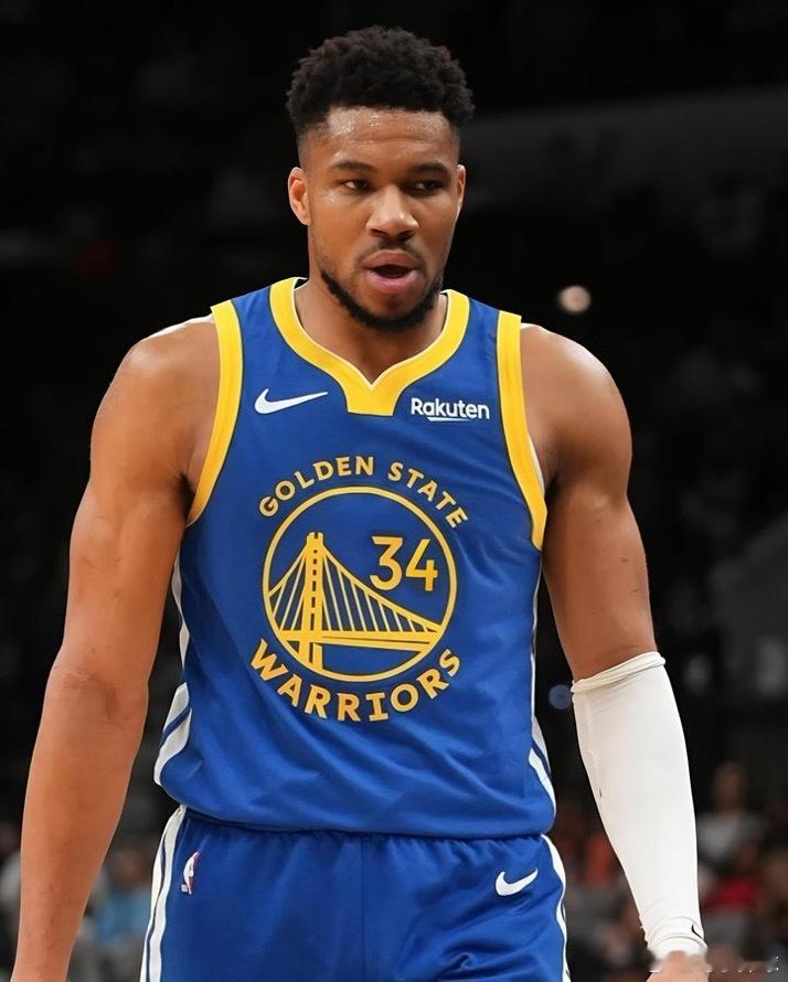 Memes：突发消息字母哥未被交易到勇士队nba吐槽大会