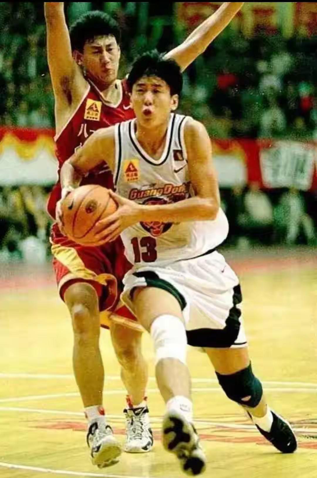 丁伟教练又下课了，这位当年篮球场上铁铮铮的汉子，随着年令的增大，或者本人性格已不