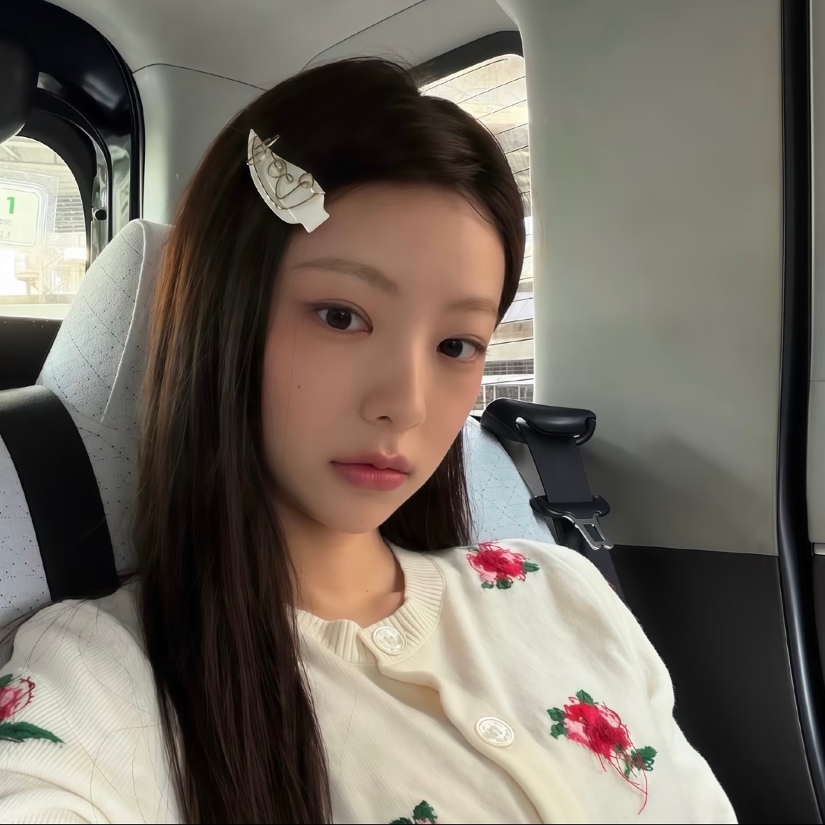 权威女头丨𝙒𝙚𝘾𝙝𝙖𝙩 女生头像 丨头像分享丨氛围感头像 丨高质量女