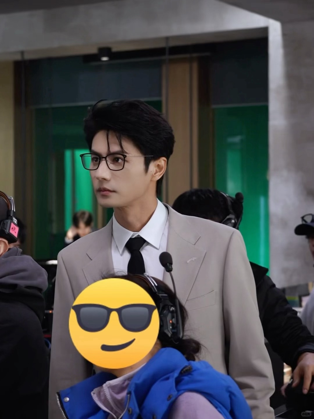 刘畅叔叔把话唠小姐也演了吧 ​​​