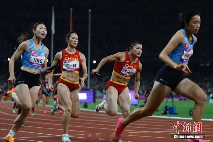 【#袁琦琦说每块肌肉都在为国争光#】#袁琦琦回应肌肉线条#3日晚，杭州亚运会女子