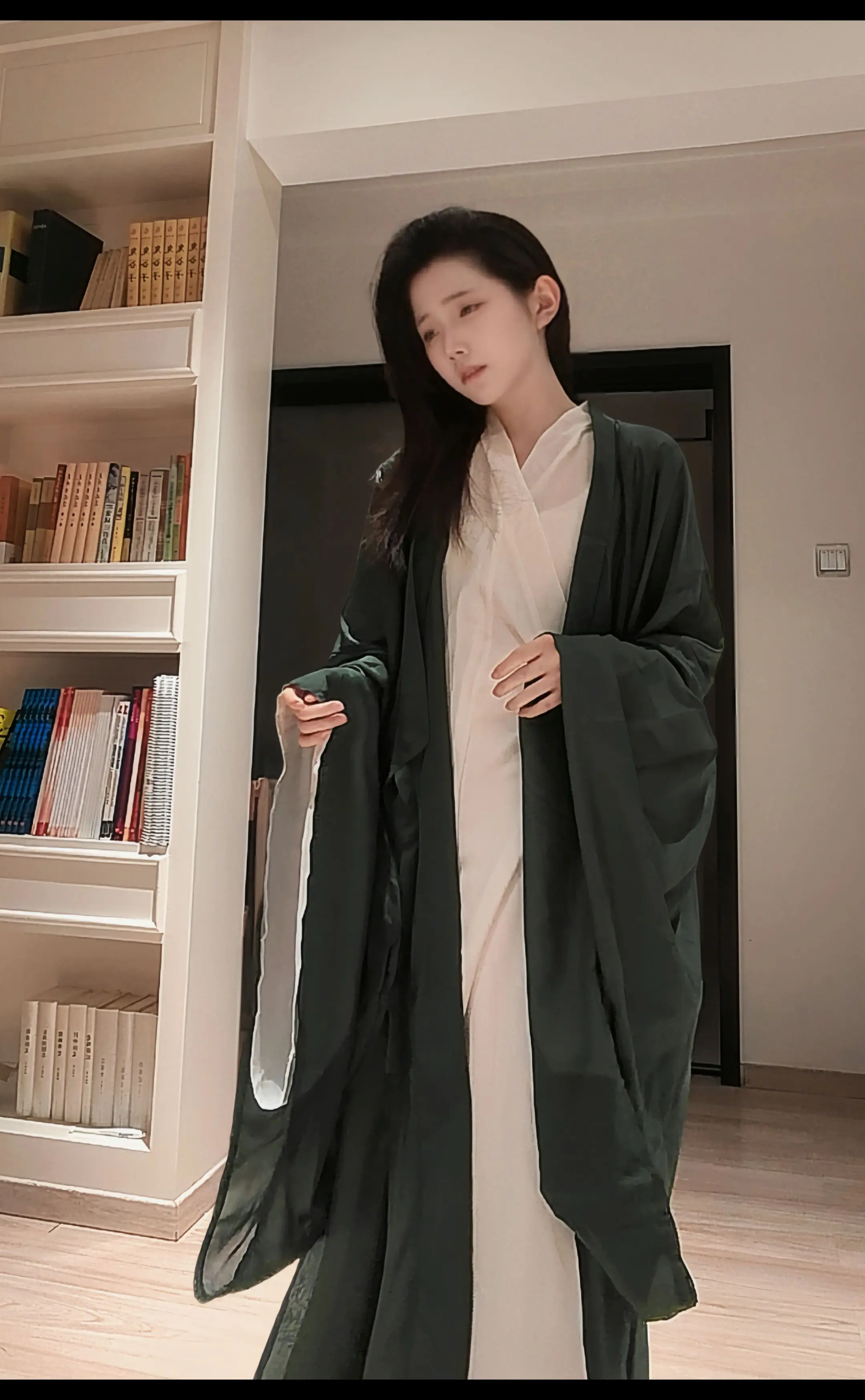 留得残荷听雨声