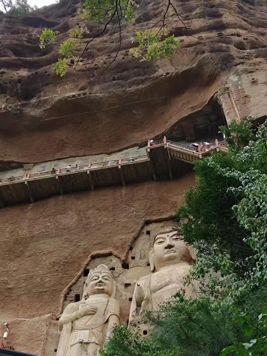 麦积山石窟 ​​​