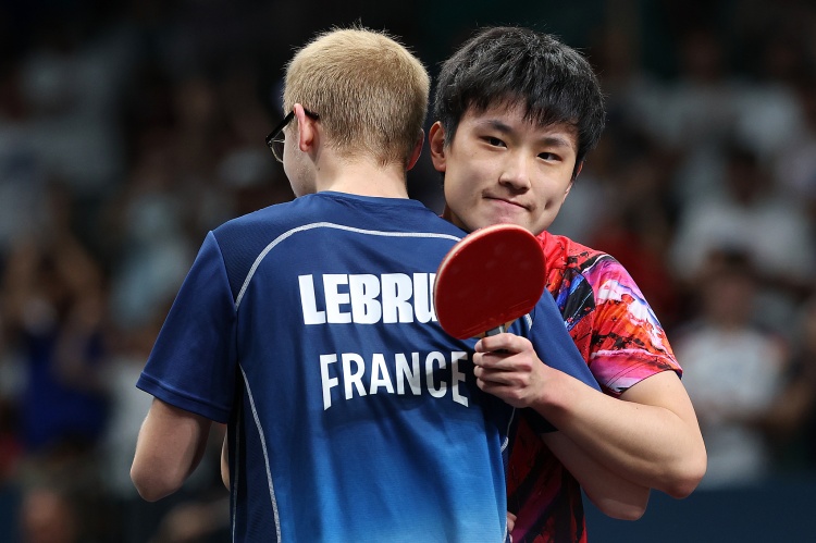 决胜局连赢6分！小勒布伦让二追三张本智和，晋级法国冠军赛4强