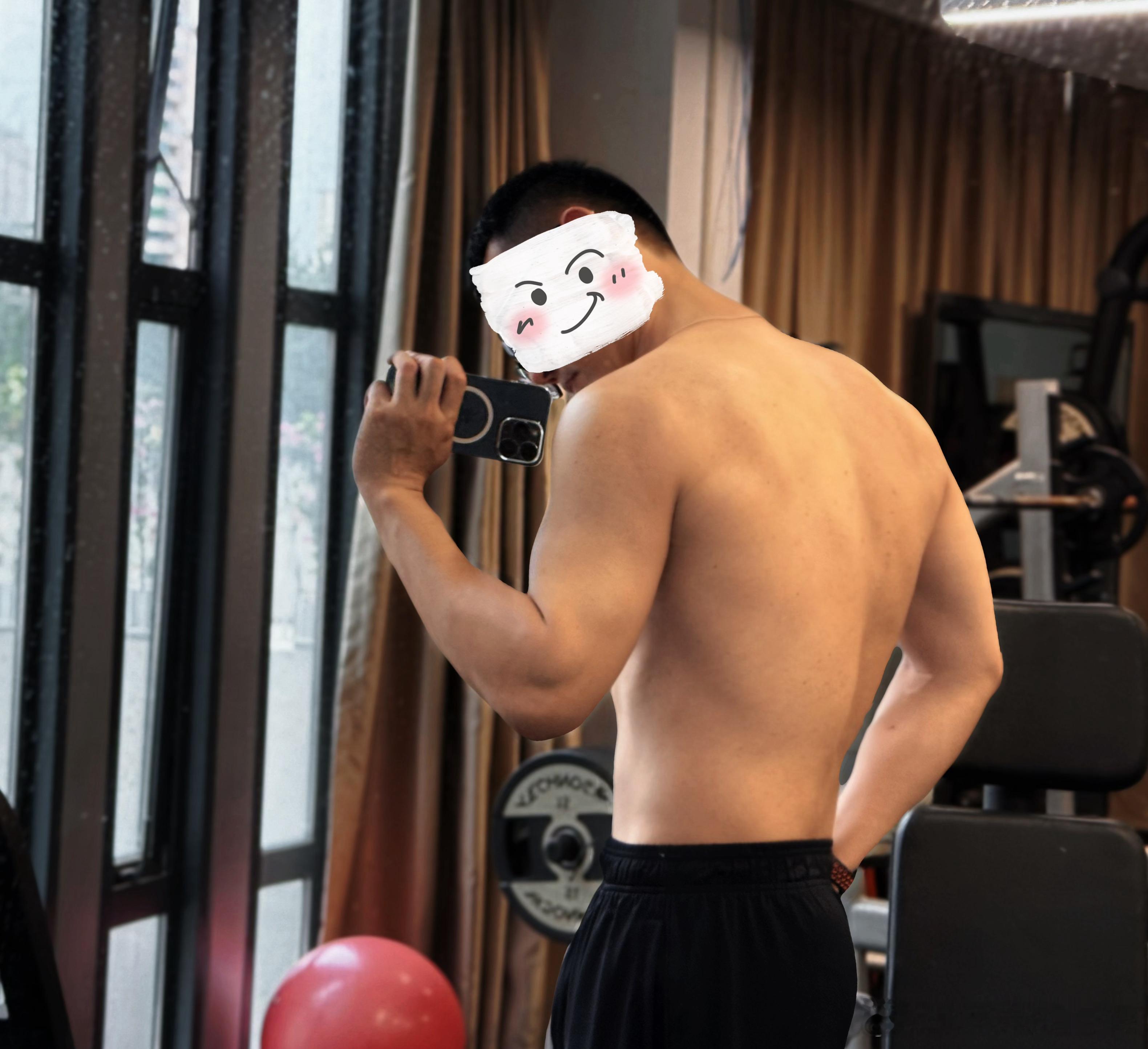 最近特别喜欢吃面，感觉碳水摄入多了。。。