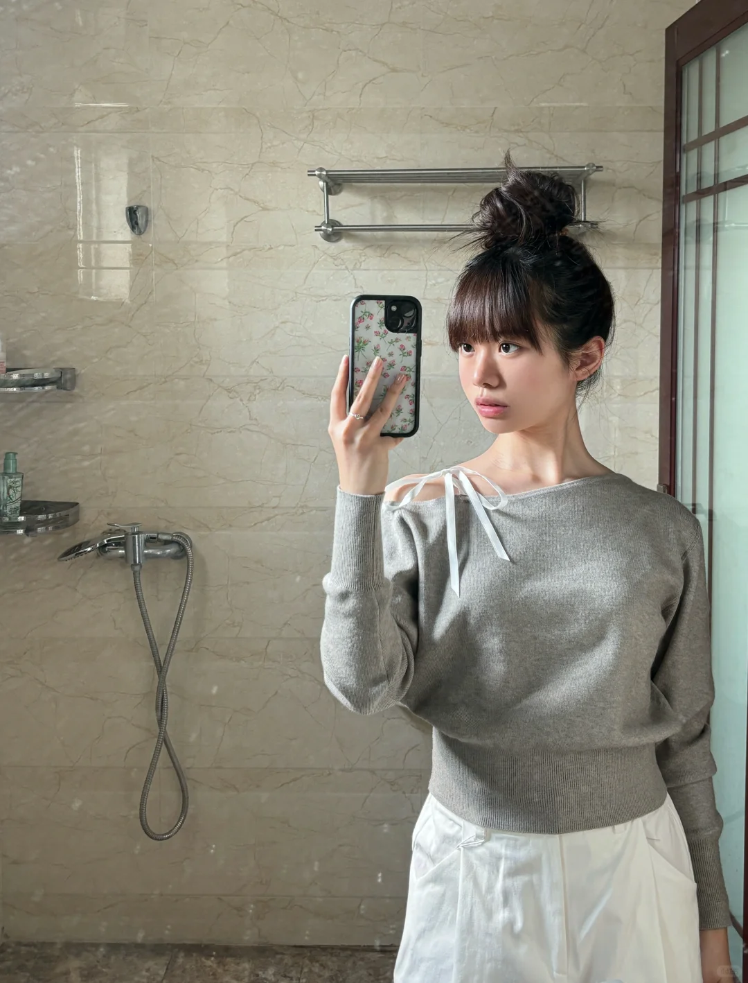 丸子头look