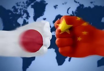 曾有日本网民声称：“只要中国继续在公共场合重复南京大屠杀，日本就永远不可能和中国