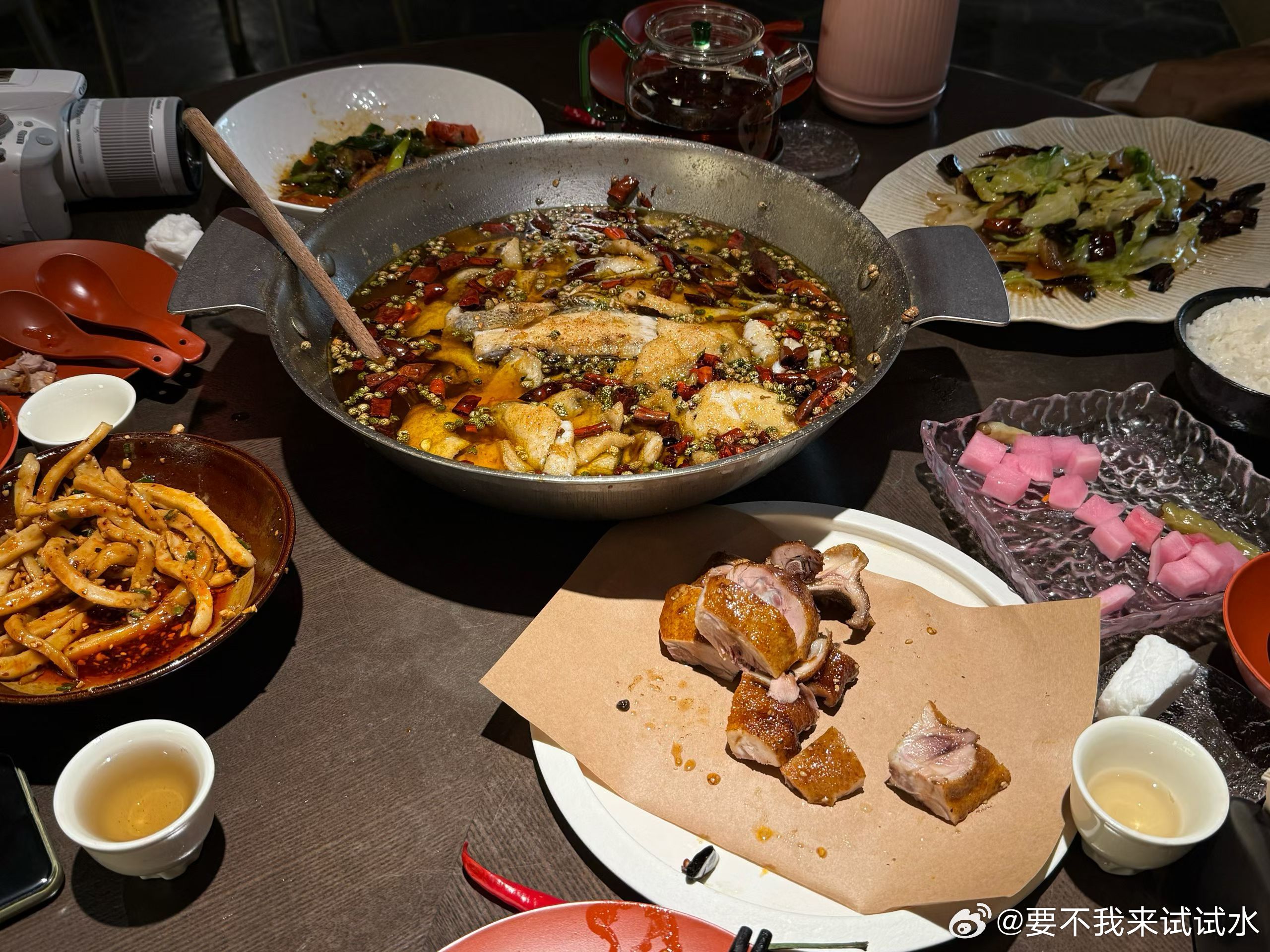 不想上班，明天开启马年的第一个工作日，头大，烦死了不想上班