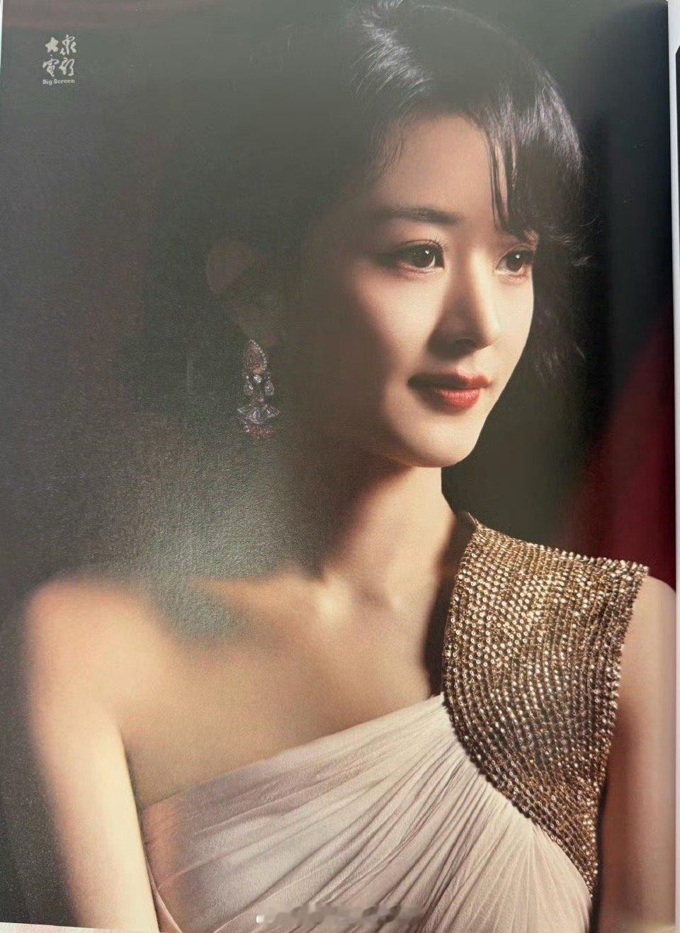 赵丽颖金鸡特辑照，女王范儿的气场好强大 