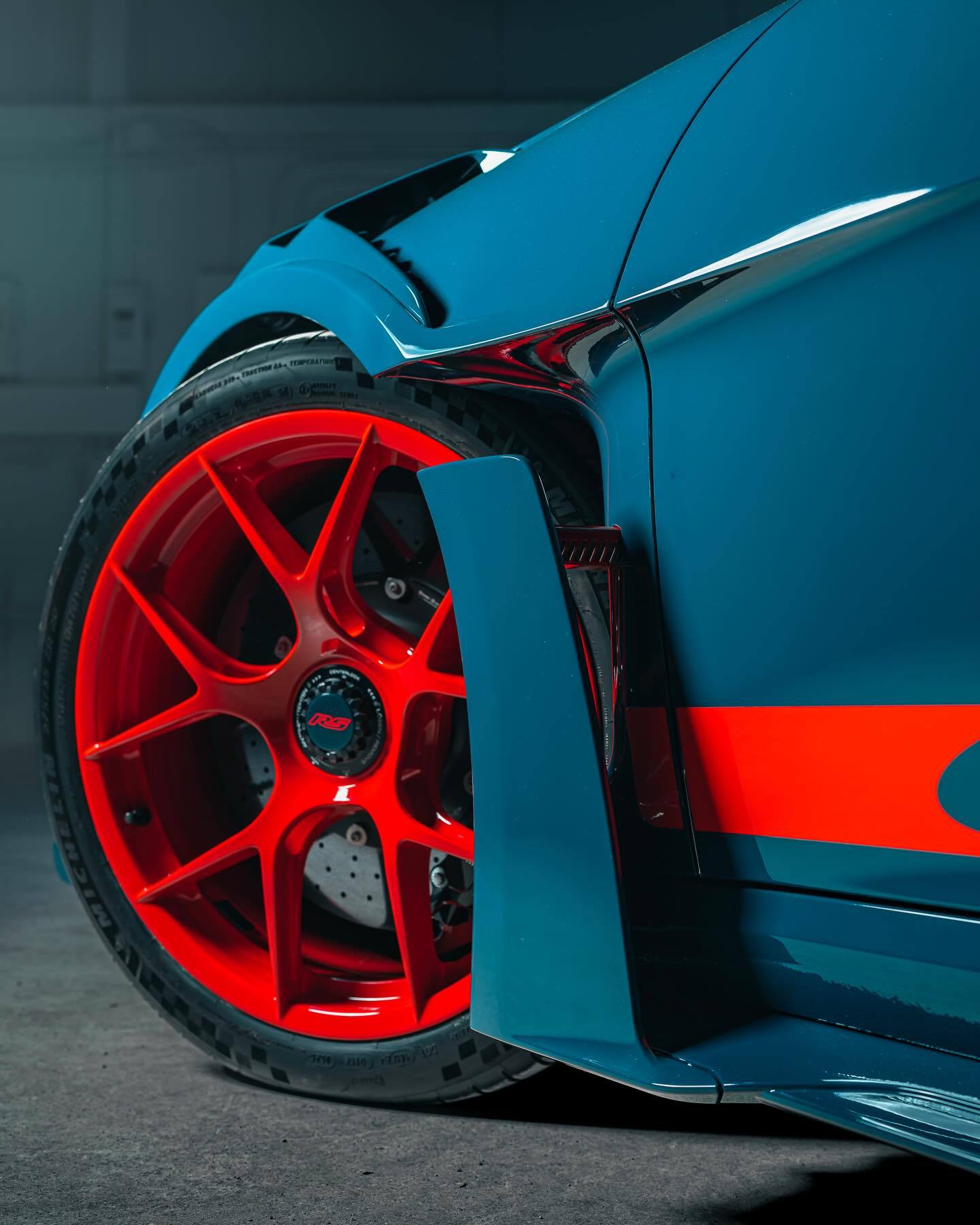 Porsche 911 GT3 RS保时捷保时捷911这台911搭配得帅不帅？ 