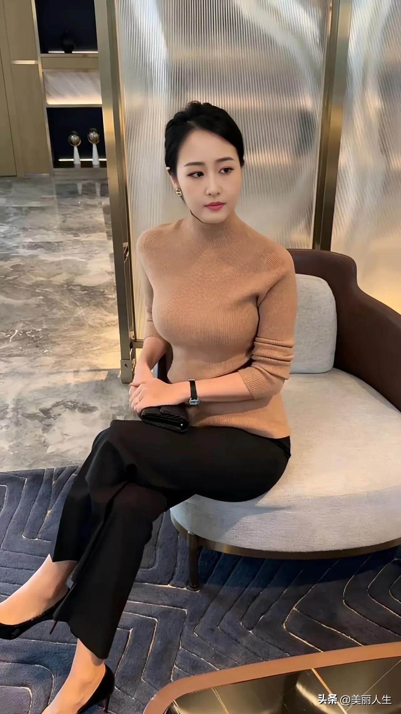 ​吃好喝好，烦恼全跑.ᐟ.ᐟ
​用心理解不了的东西，用胃慢慢消化
​​🍃🍃?