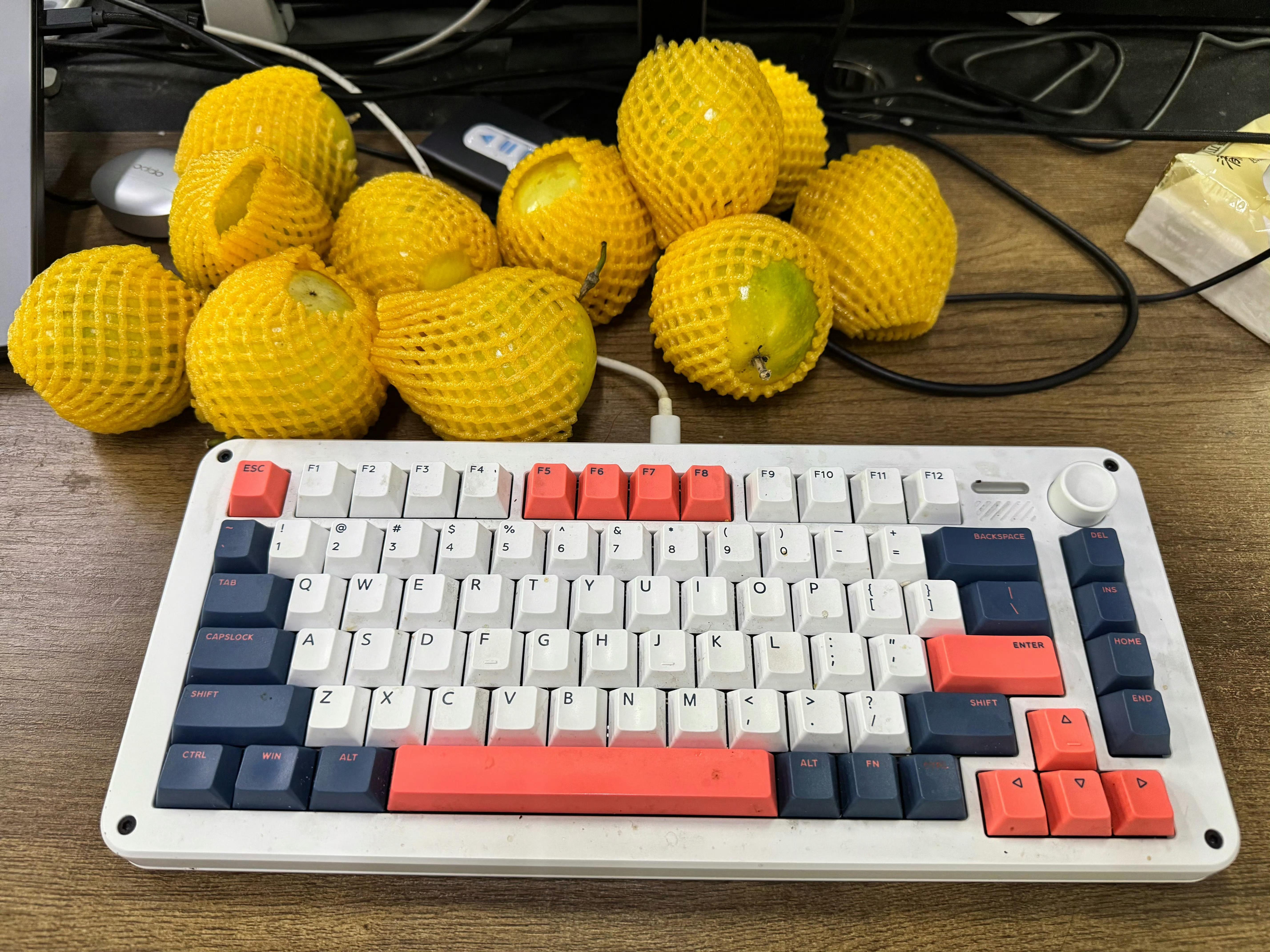 公司卖水果是什么样的体验，前两个月有吃不完的天才黄金百香果，这两个月有吃不完的赣