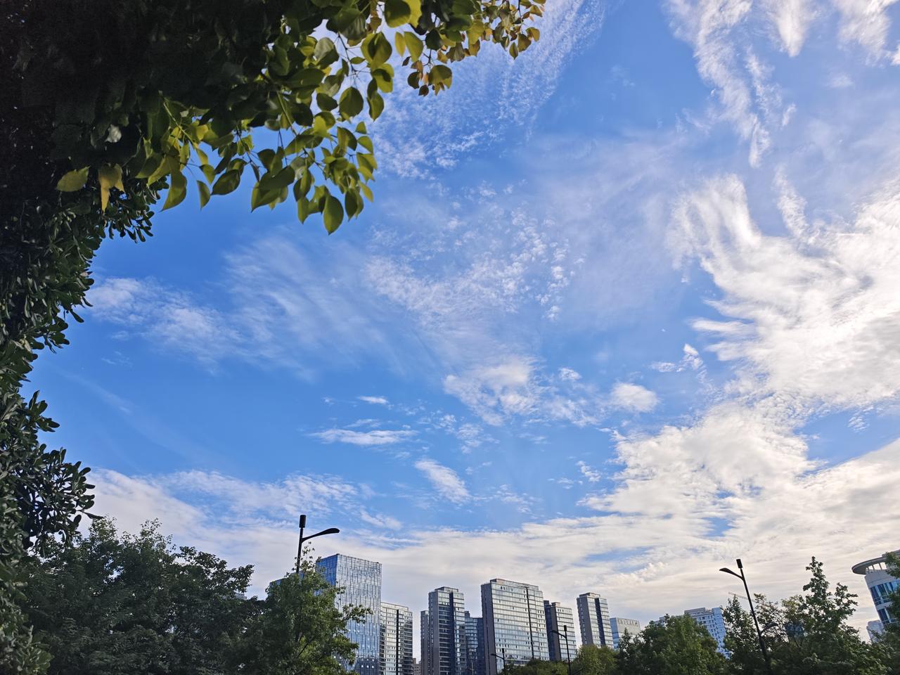 昊华科技回踩20日线，调整是否到位？后市走势深度解读
 
投资必警：本文仅为盘面