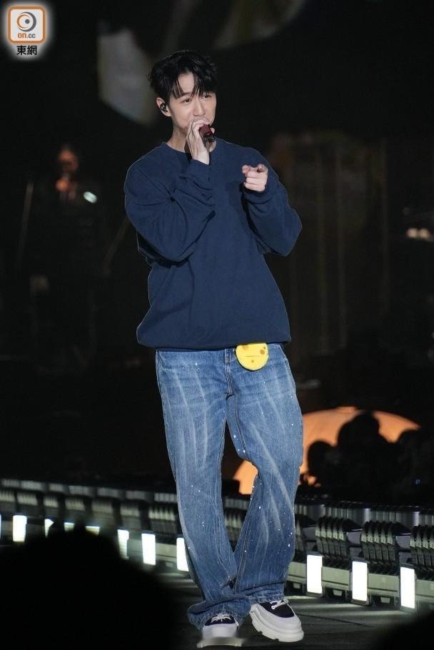 【On.cc】炎明熹低調現身　馮允謙怕壓力唔想未婚妻撐場歌手馮允謙（Jay Fu