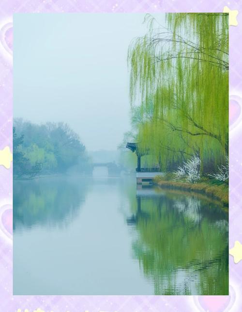 宋词（诗）景物描写佳句230例（三）

11、重重帘幕密遮灯，风不定，人初静，明