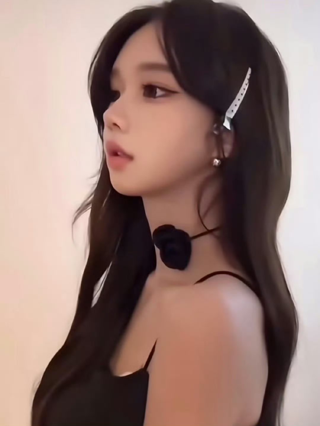 这才是司晓迪的照片，看起来蛮漂亮，难怪很多顶流们都喜欢她。 