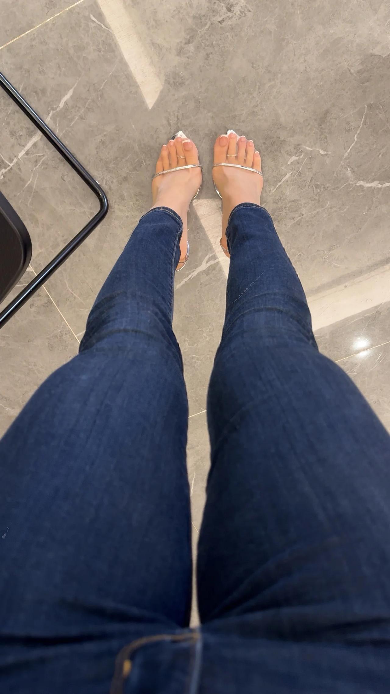 晒图笔记大赛今天随便穿穿美甲