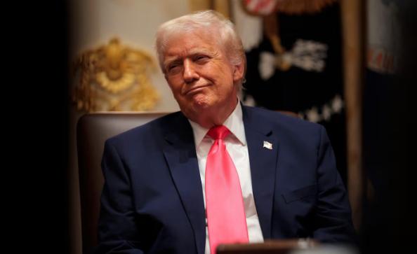 日本天塌了，特朗普不爽
当地时间12月2日，白宫开了场内阁会议，特朗普一开口就没