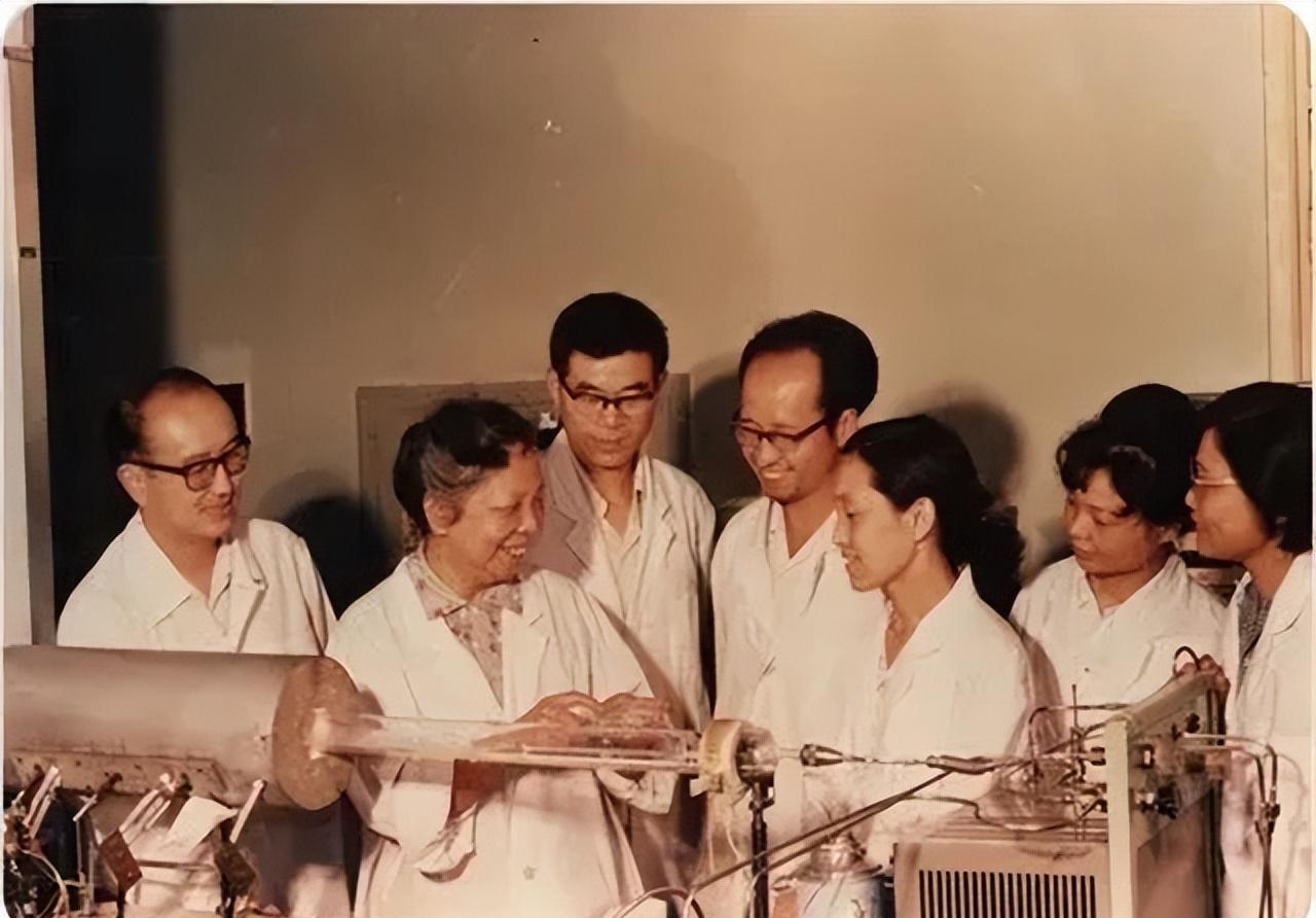 1957年，“半导体之母”林兰英被美国海关扣留了，没收了她全部积蓄6800美元，