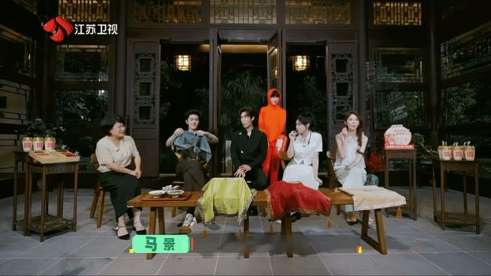 专家证实吃巧克力有助于缓解痛经专家说吃高可可巧克力有助缓解痛经，甜食安抚经期不适