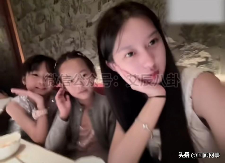 热搜榜：辛巴三个女儿同框IP定位美国！

               辛巴的动