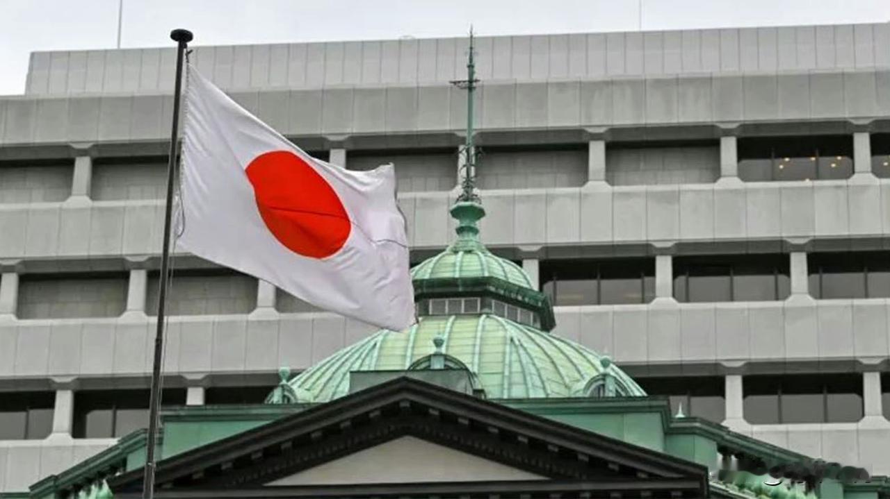 日本政府正着手筹建国家情报局，旨在整合各省厅情报资源，构建统一指挥中枢。该机构将